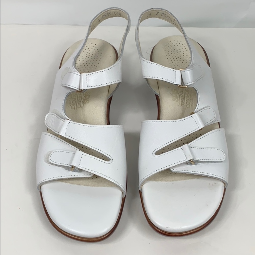 White SAS sandal size 10